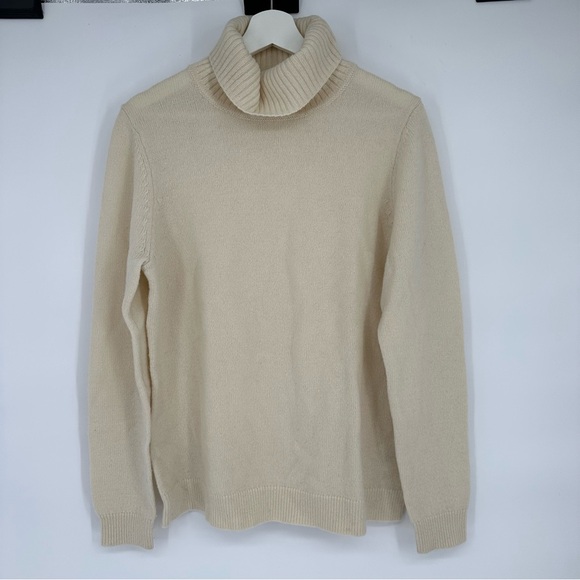 WoolOvers Cream 100% Lambswool Turtleneck Sweater Medium - Picture 1 of 5